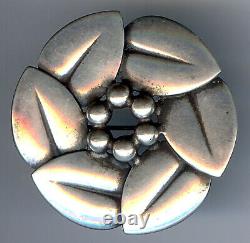 Quality Made Vintage Ed Denmark Sterling Silver Circle Of Leaves Pin Brooch