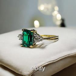 VINTAGE- 10k Gold Emerald Ring- Size 7 -Emerald Diamond Accent Ring -1.3g